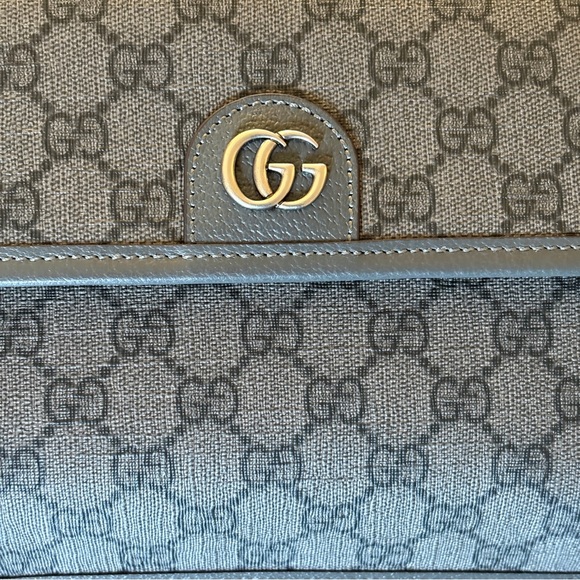 Gucci GG Supreme Small Belt Bag (Convertible Crossbody) - Picture 3 of 15